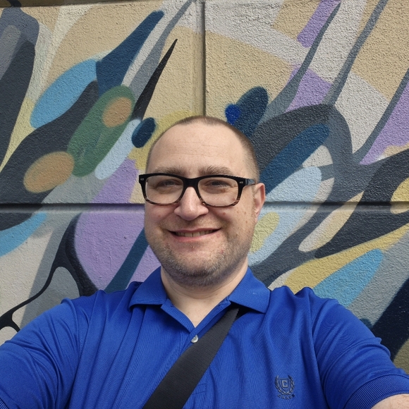 Meet your Posher, Andi - Picture 1 of 1